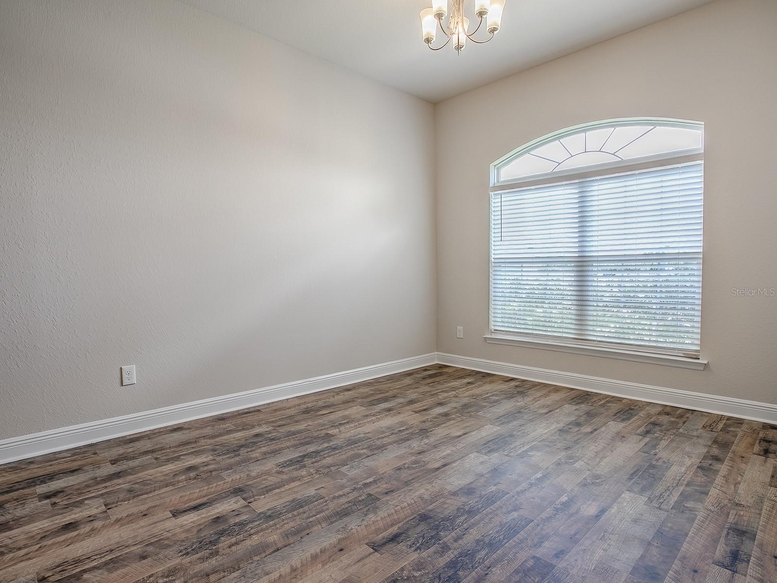 Image 4 of 59 For 3122 42nd Terrace