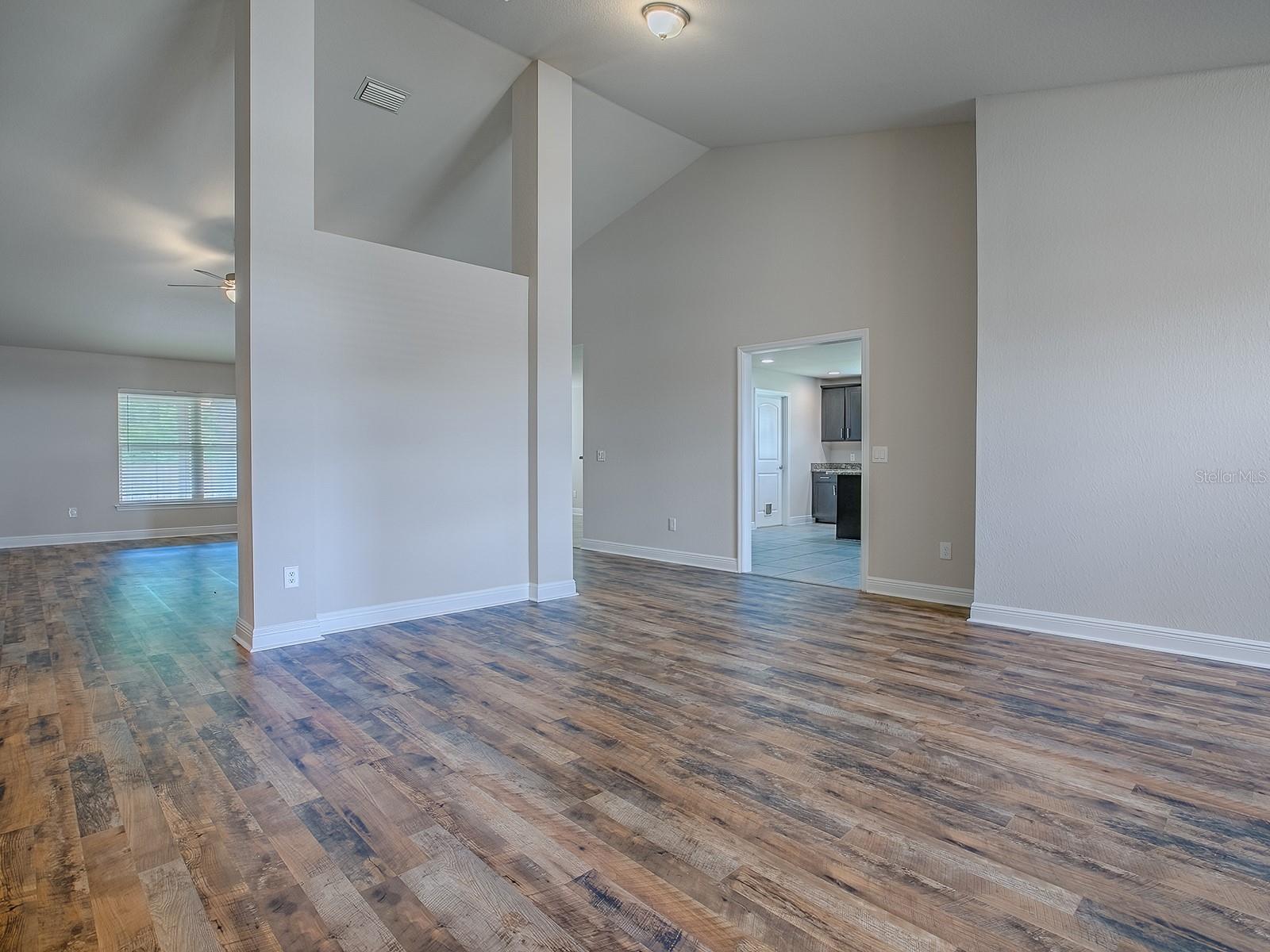 Image 6 of 59 For 3122 42nd Terrace