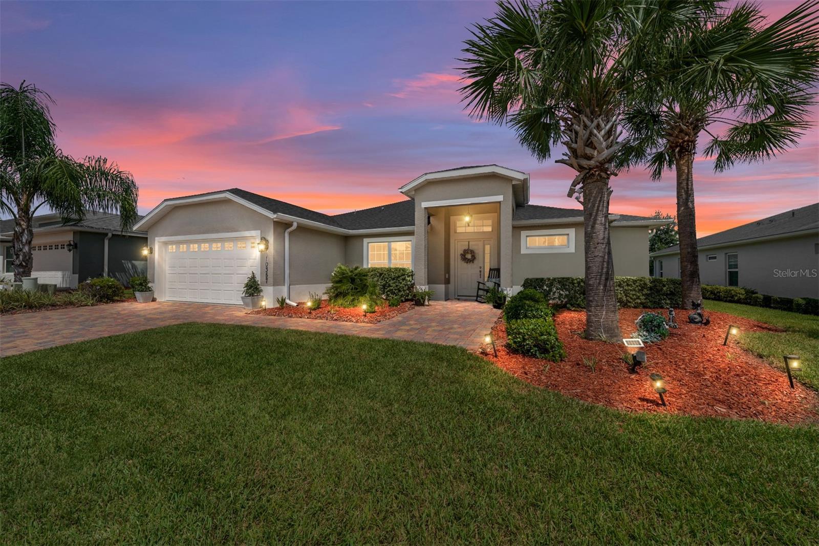 Listing photo id 0 for 10357 Silver Maple Avenue