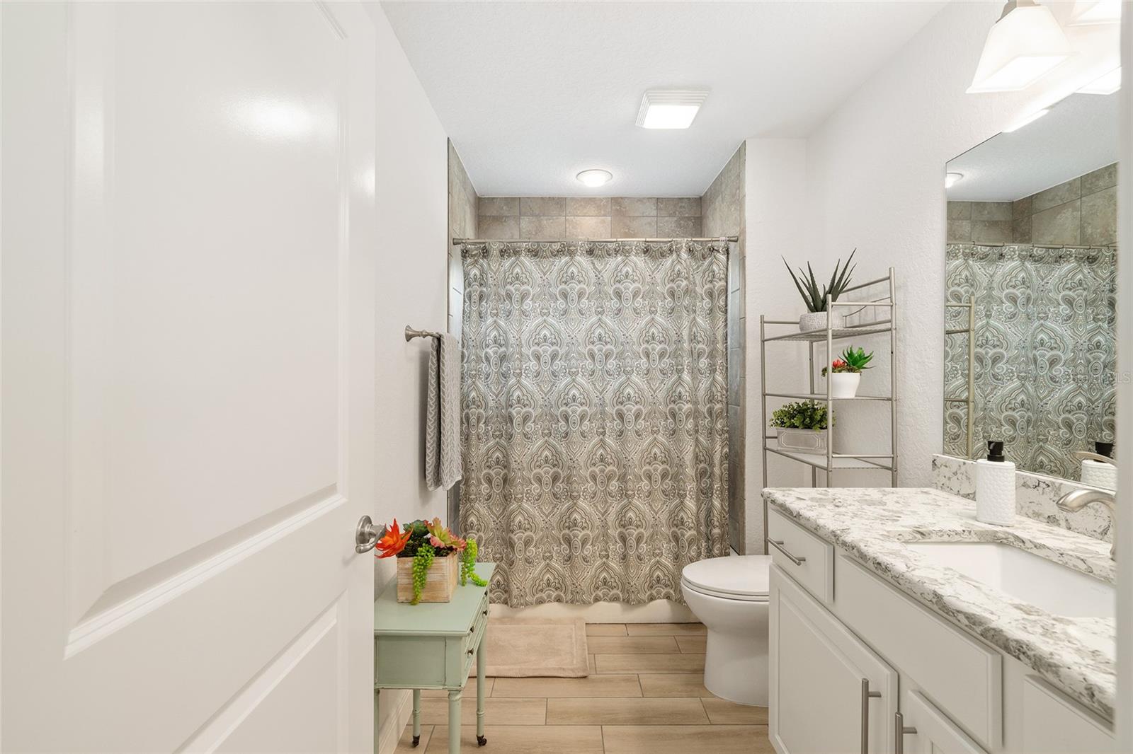 Listing photo id 25 for 10357 Silver Maple Avenue