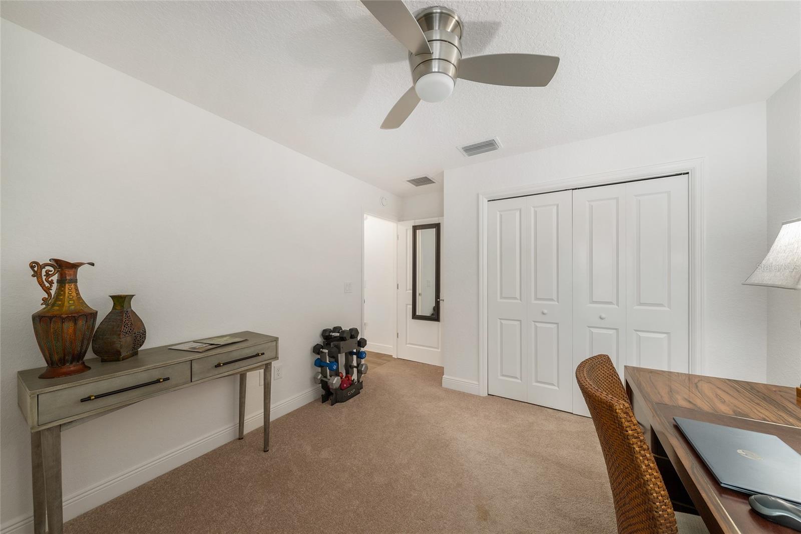 Listing photo id 28 for 10357 Silver Maple Avenue