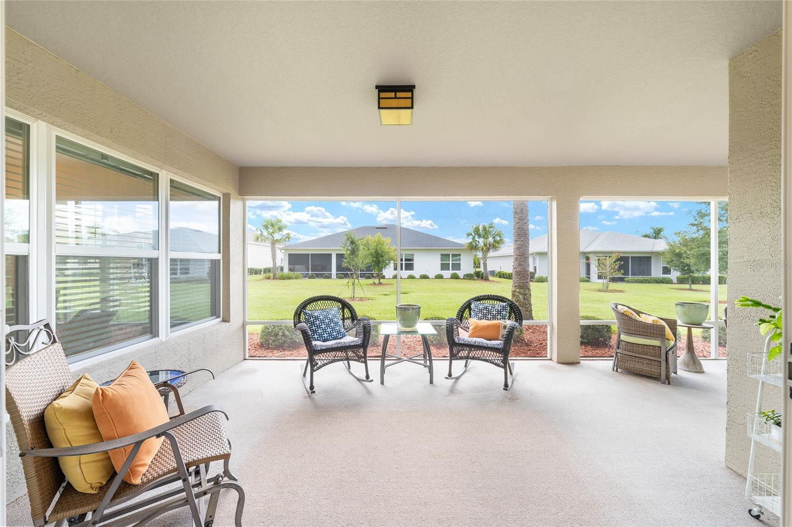 Listing photo id 33 for 10357 Silver Maple Avenue