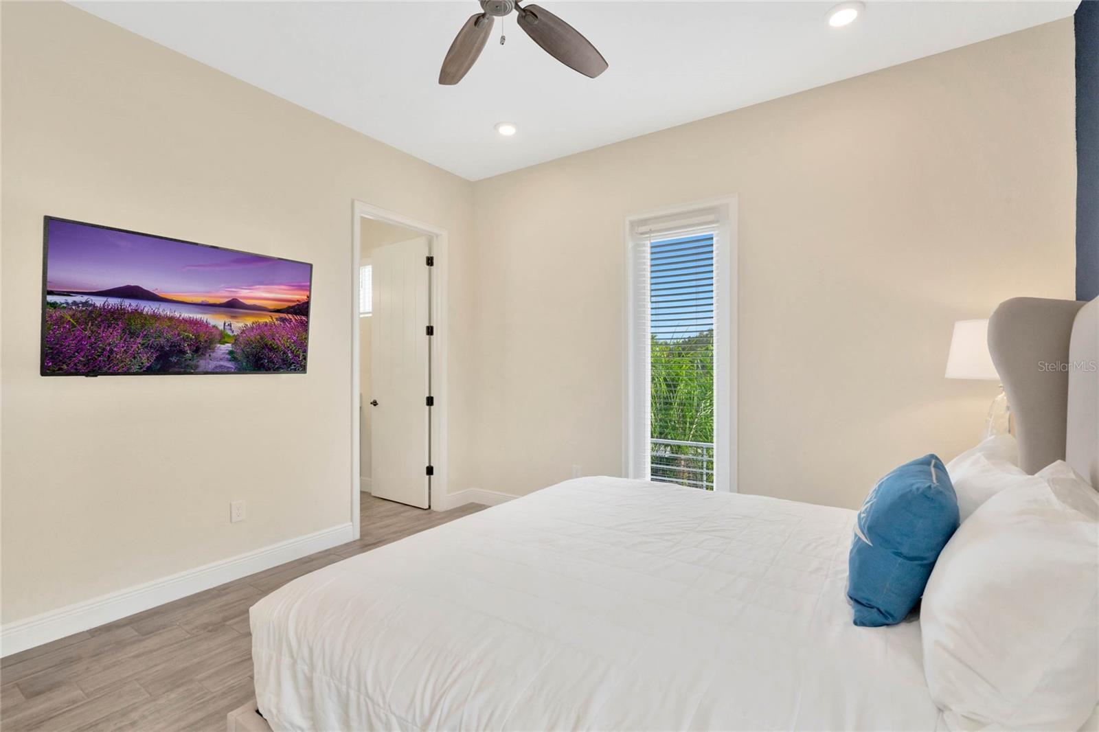 Image 13 of 41 For 3000 Salted Rim Road