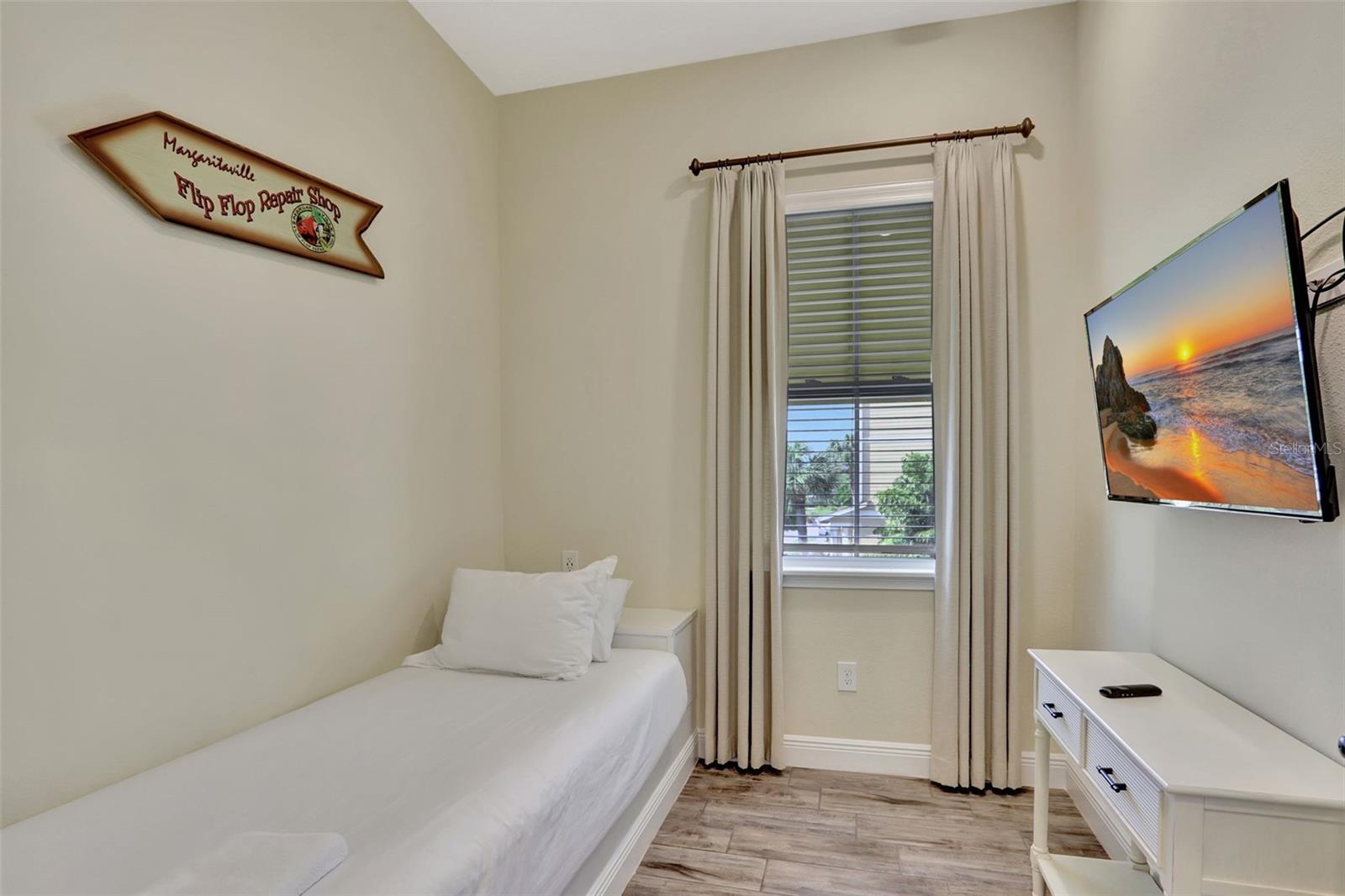 Image 23 of 41 For 3000 Salted Rim Road