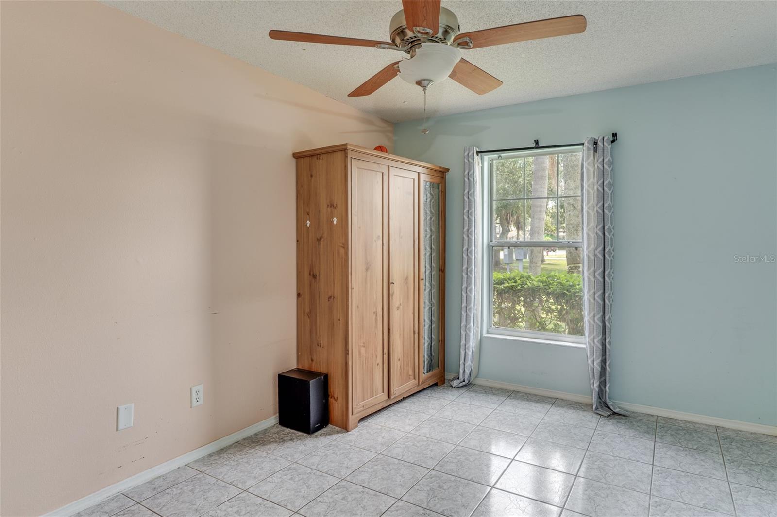 Image 10 of 18 For 13562 Summerton Drive