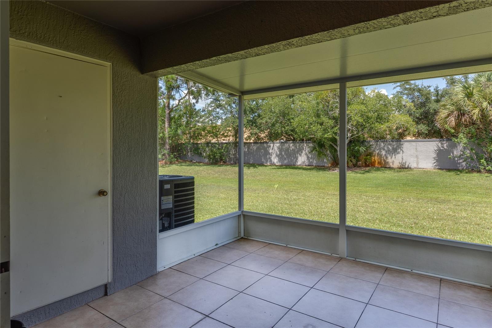 Image 14 of 18 For 13562 Summerton Drive