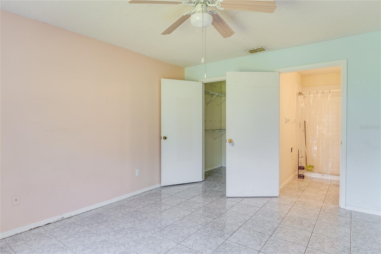Image 4 of 18 For 13562 Summerton Drive