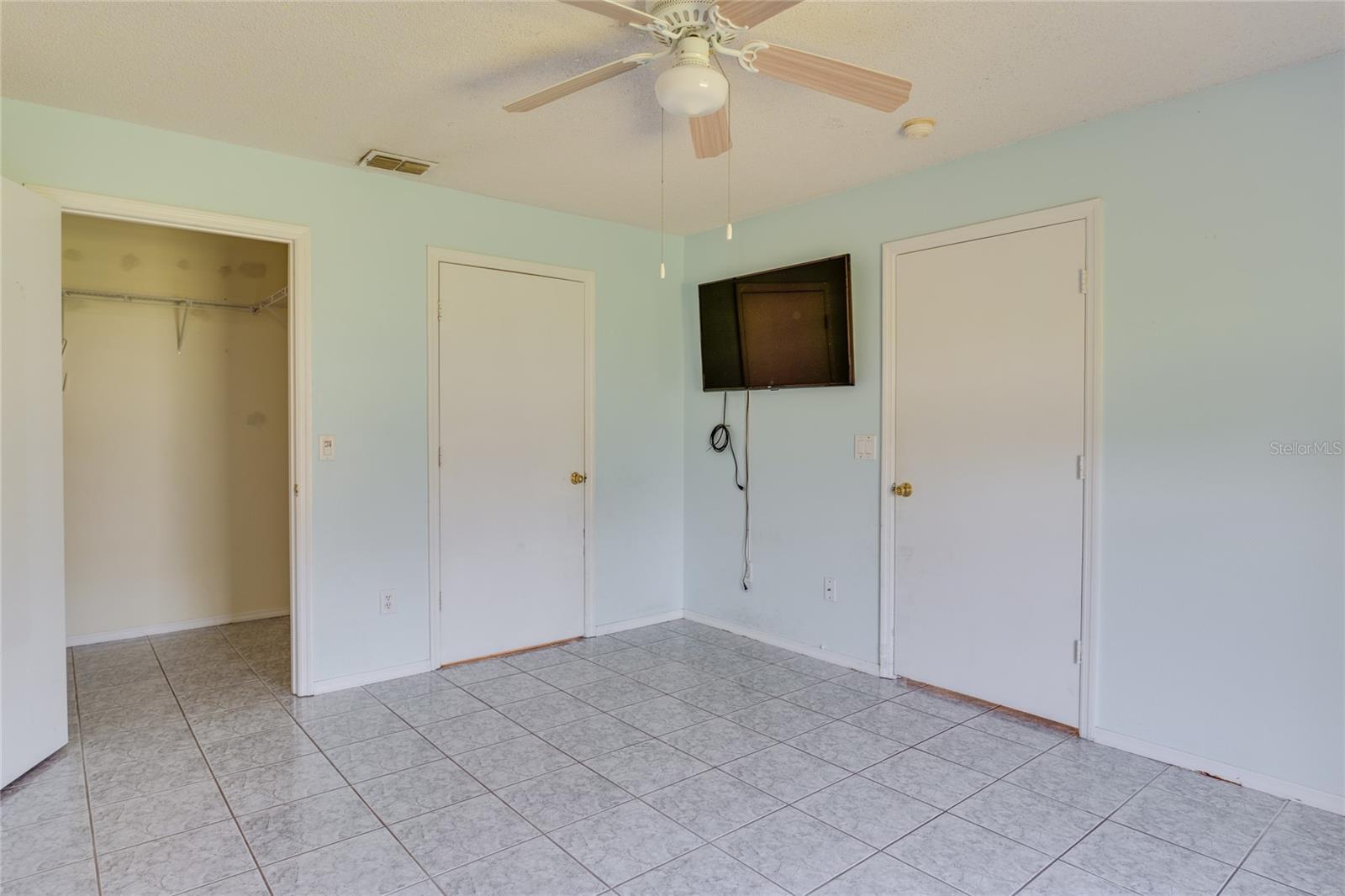 Image 5 of 18 For 13562 Summerton Drive