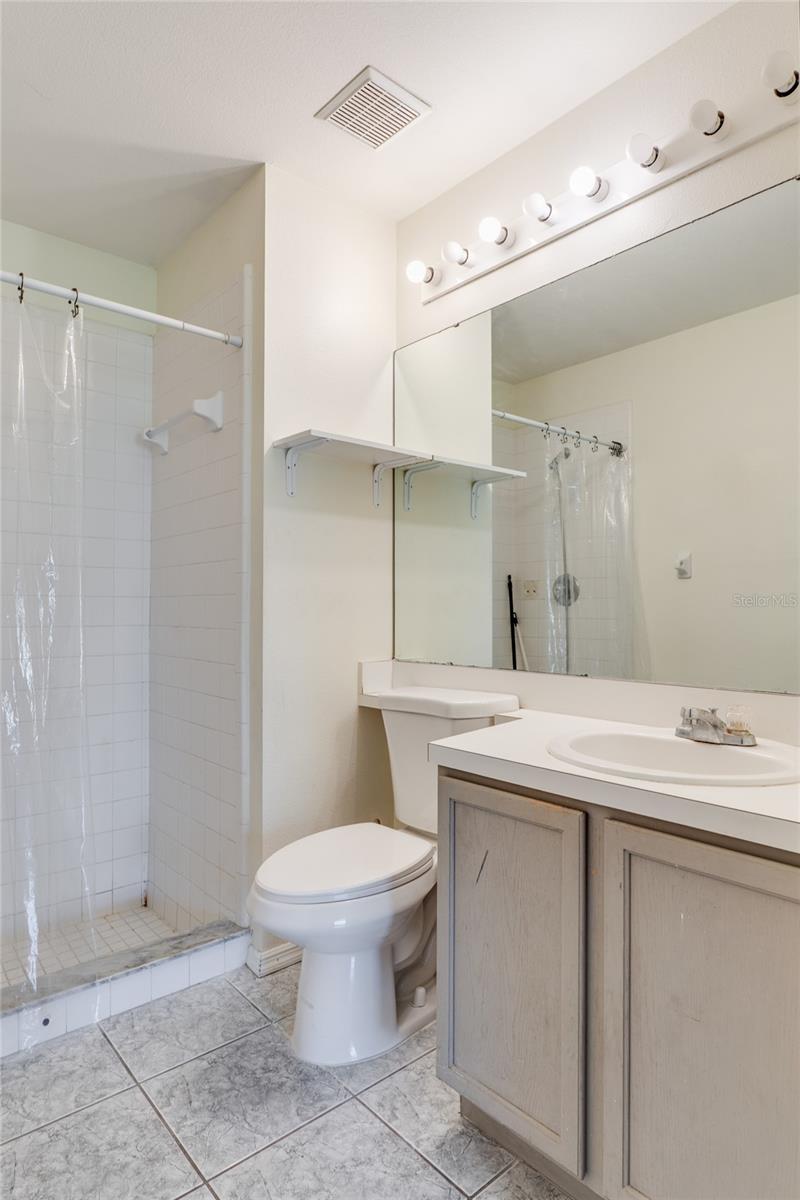 Image 6 of 18 For 13562 Summerton Drive