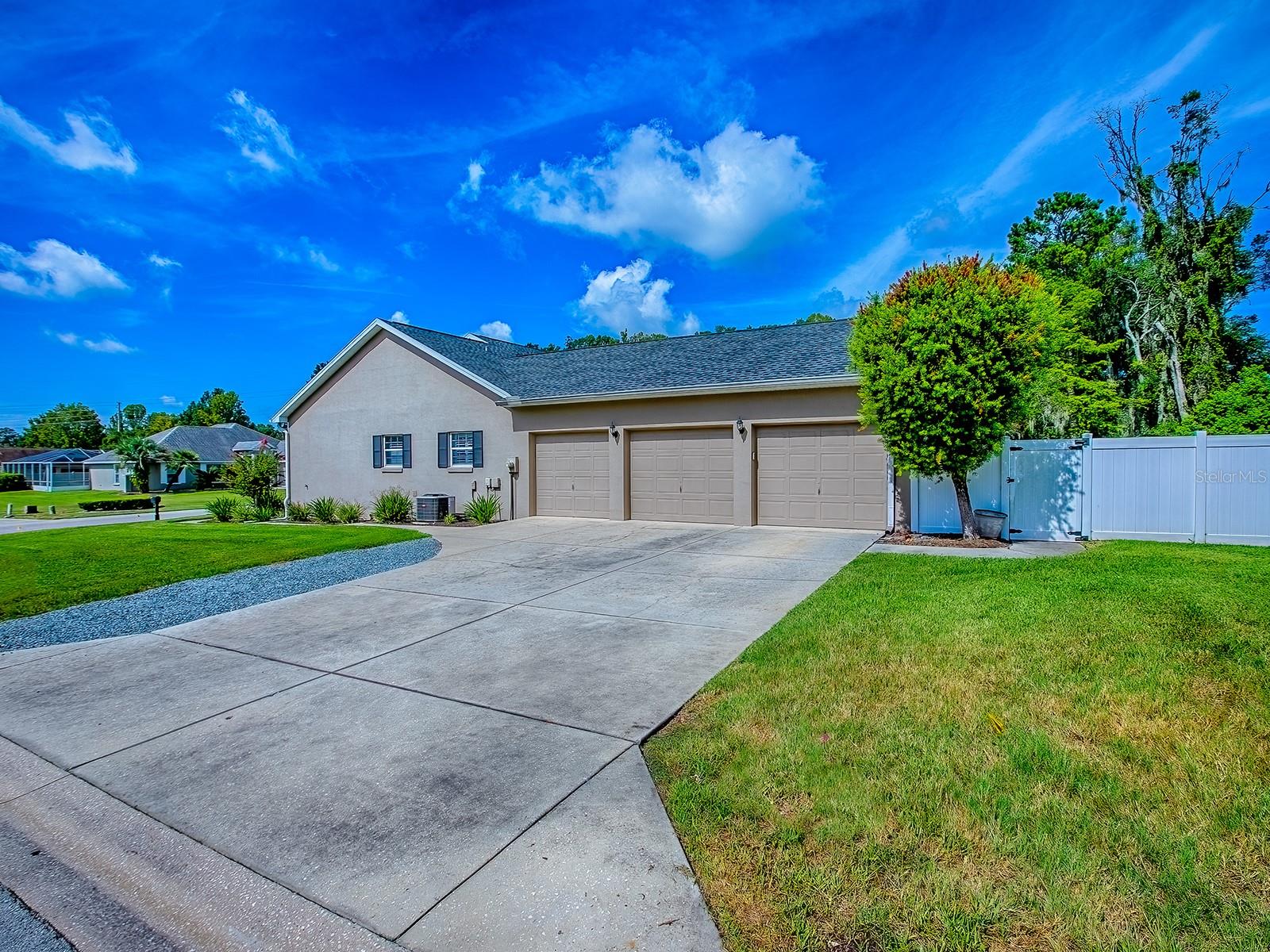 Image 6 of 73 For 3470 54th Avenue