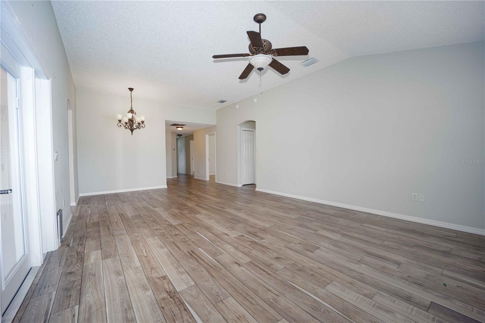 Image 7 of 27 For 2186 Cherry Vale Place