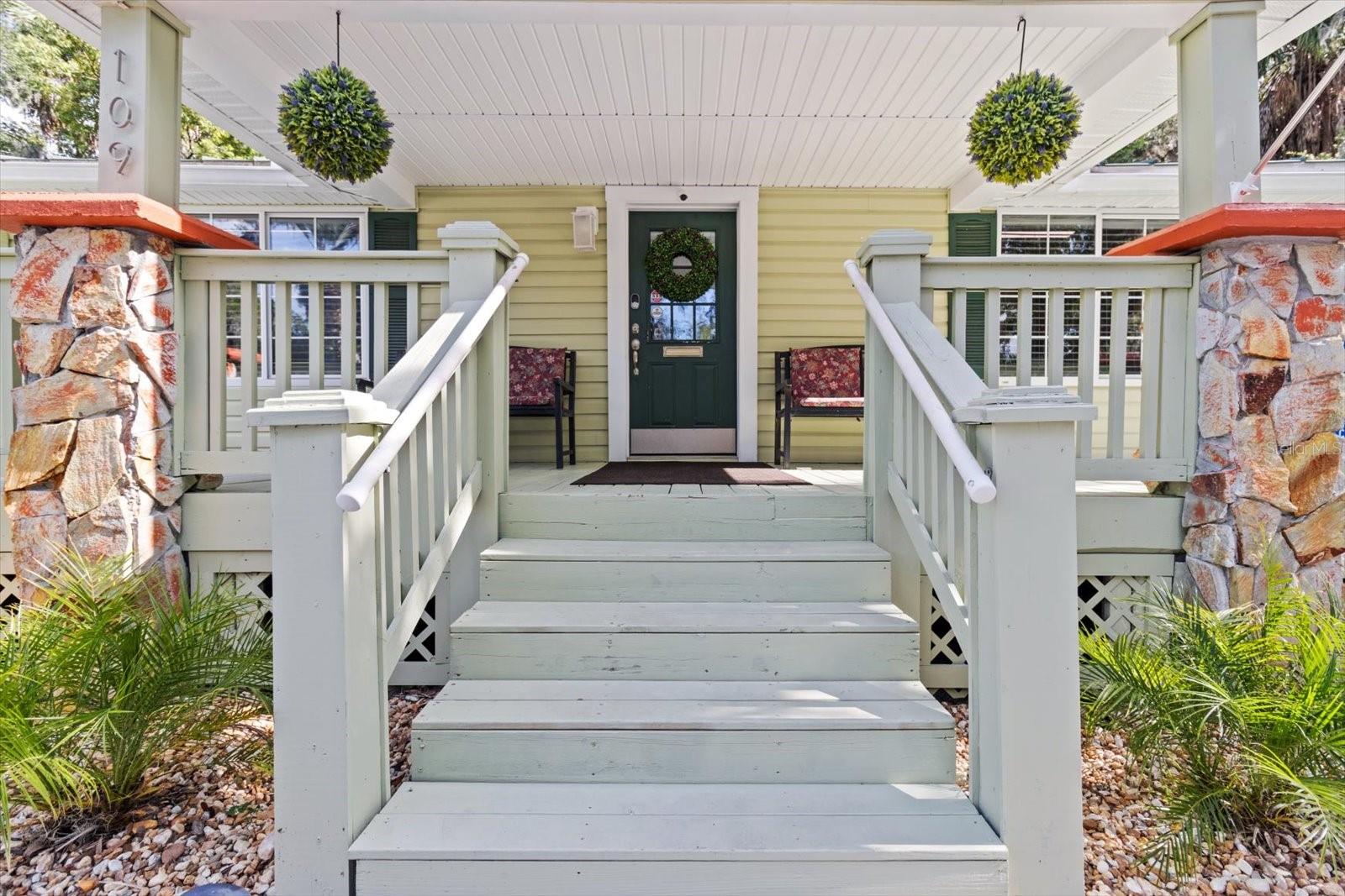 Image 10 of 46 For 107 4th Street