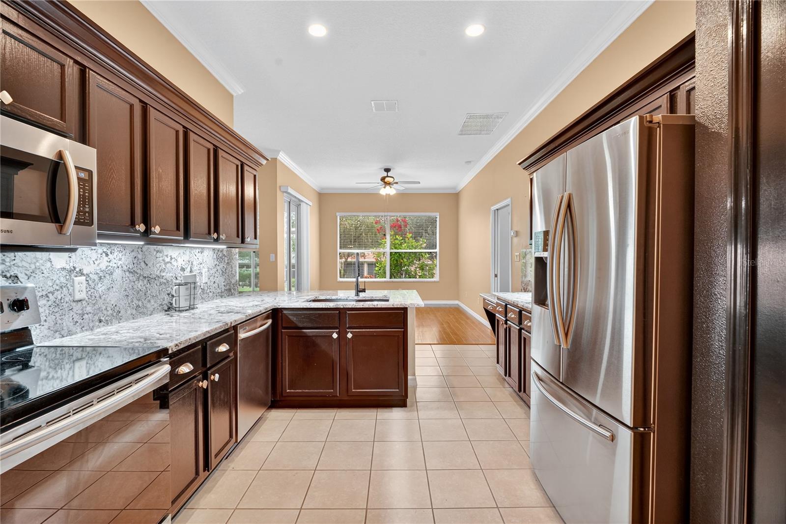 Image 11 of 34 For 24515 Bocage Way