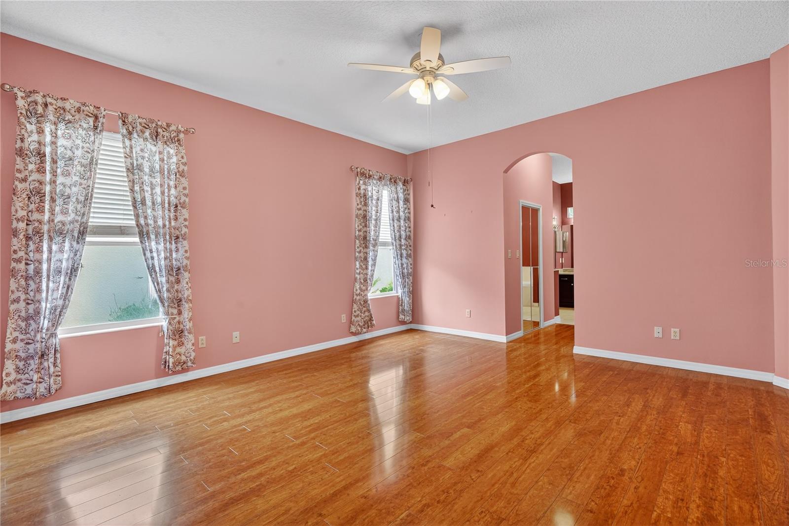 Image 20 of 34 For 24515 Bocage Way