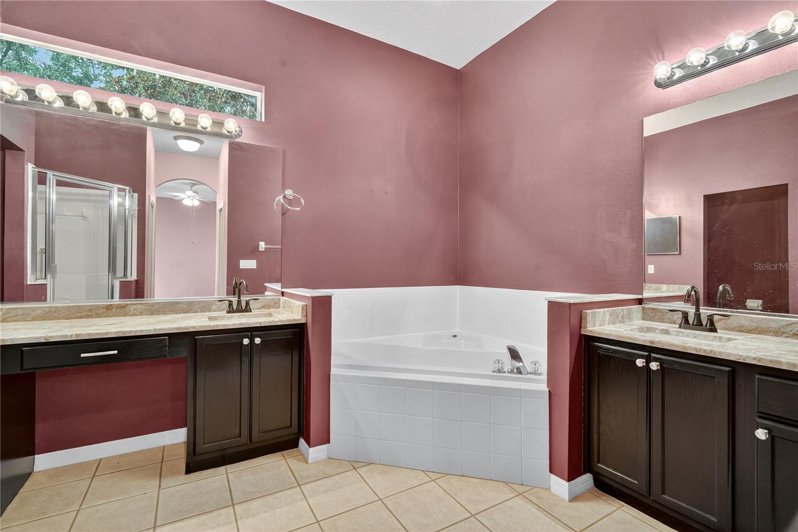 Image 22 of 34 For 24515 Bocage Way