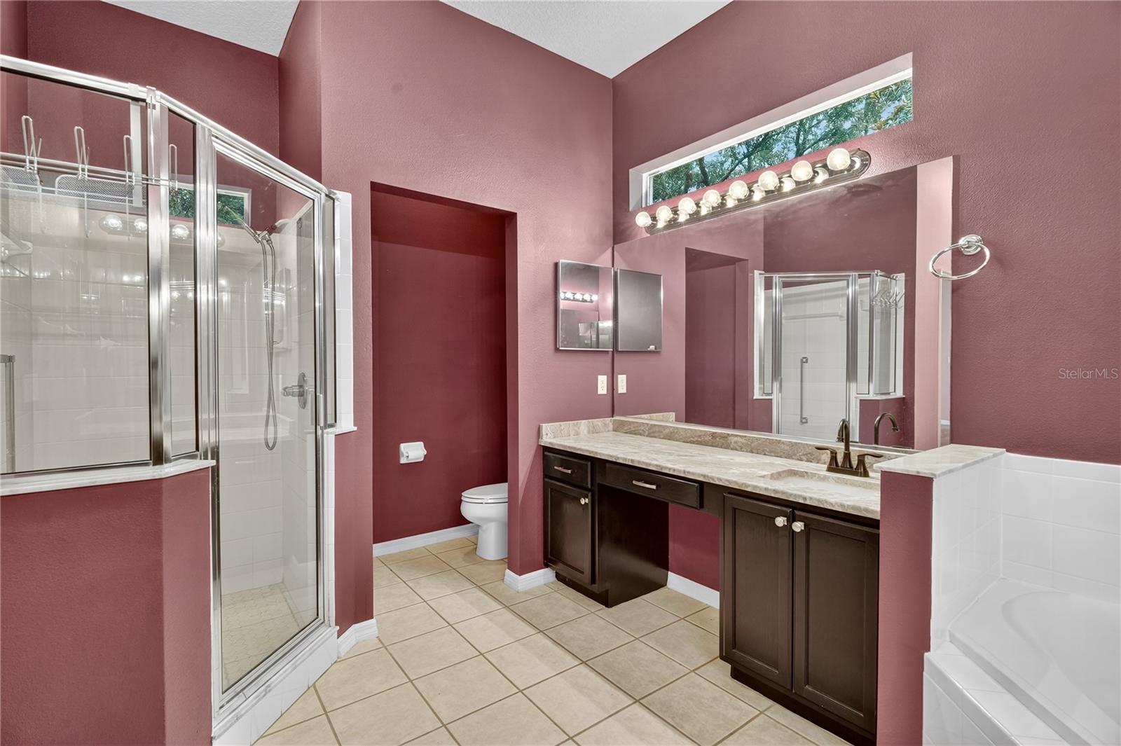 Image 23 of 34 For 24515 Bocage Way