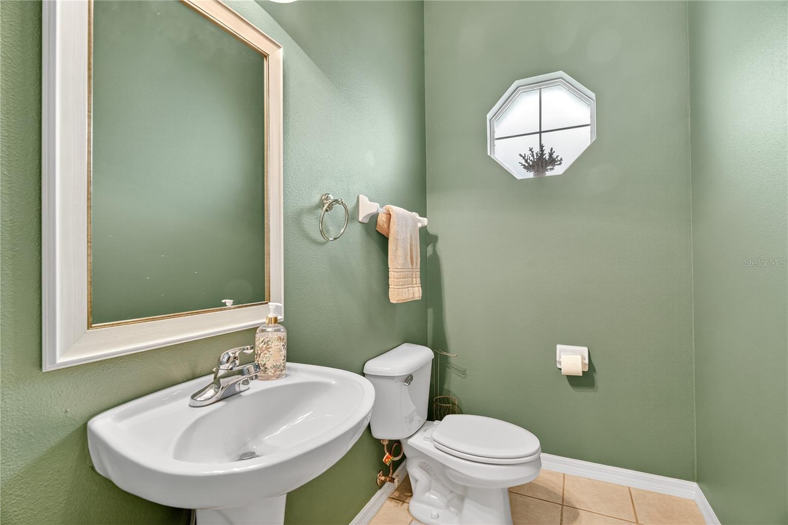 Image 26 of 34 For 24515 Bocage Way