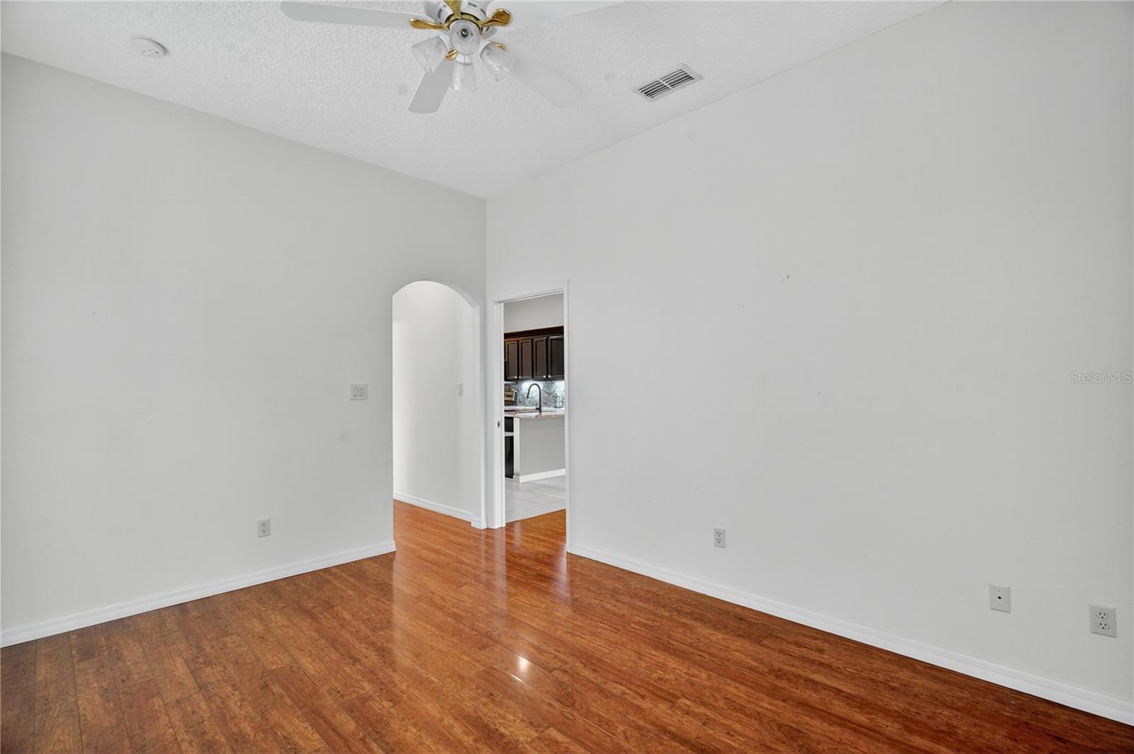 Image 28 of 34 For 24515 Bocage Way