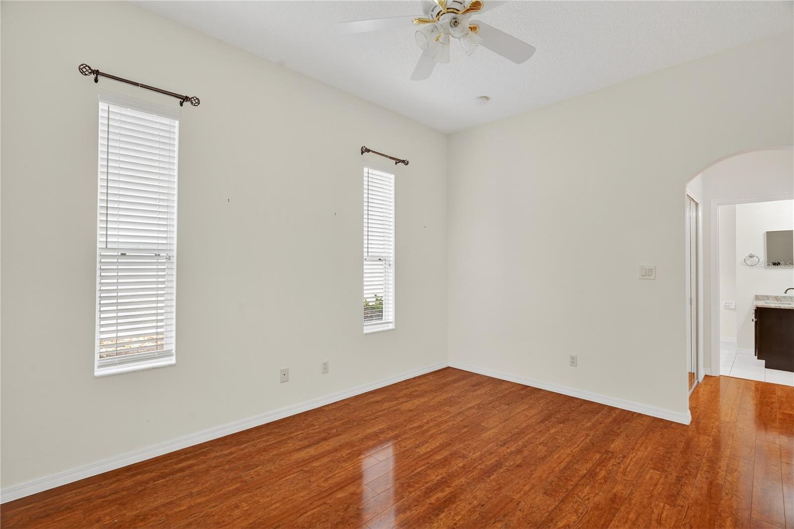 Image 30 of 34 For 24515 Bocage Way