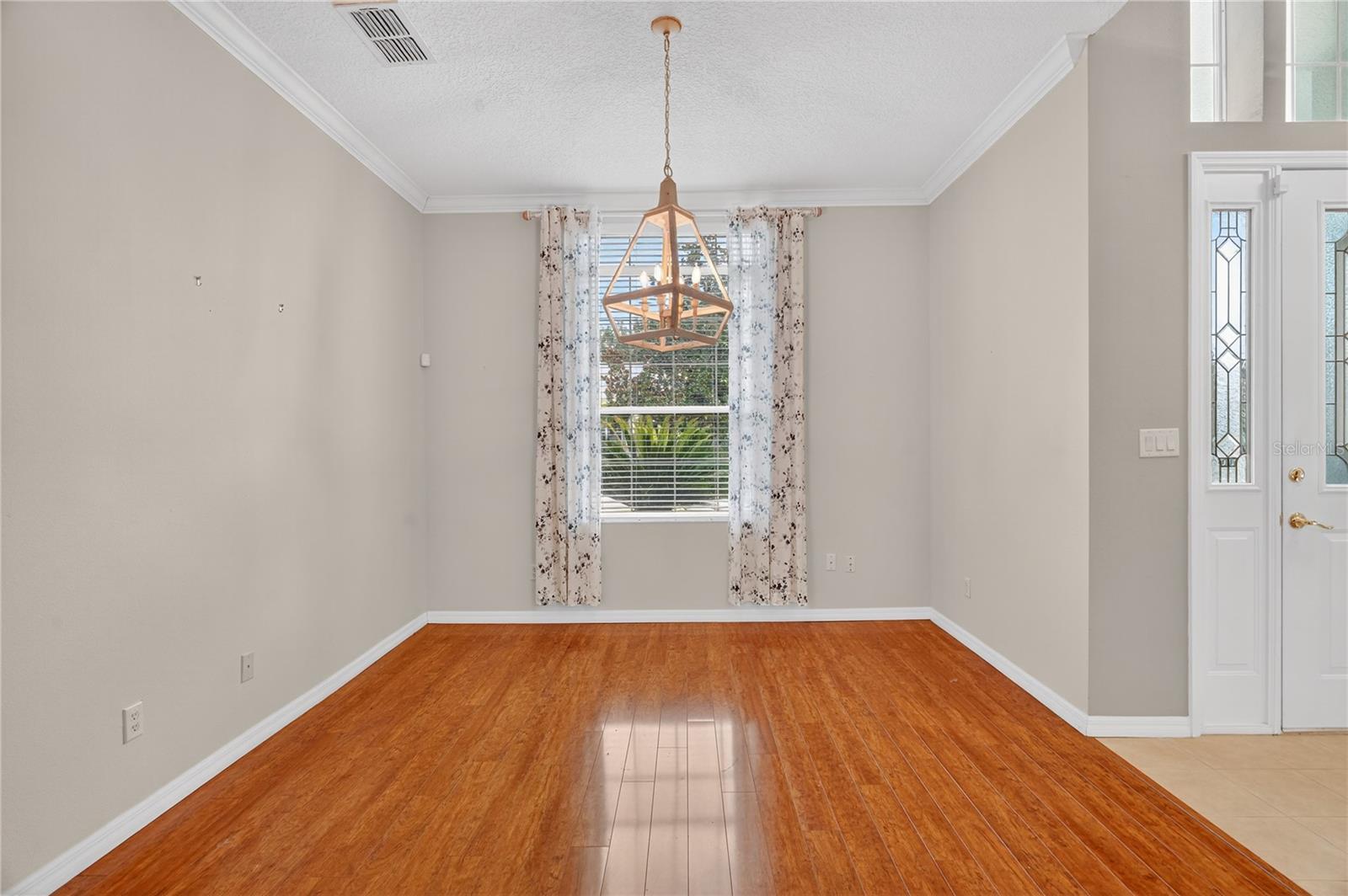 Image 6 of 34 For 24515 Bocage Way