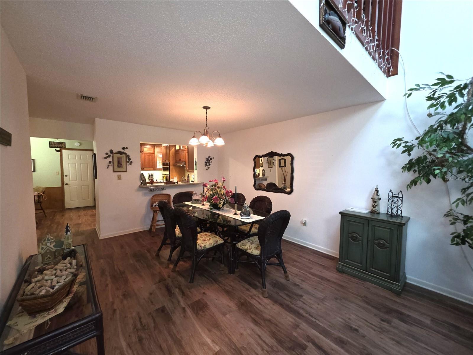 Image 11 of 28 For 804 Palm Harbor Court
