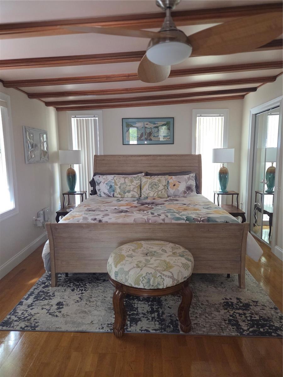 Image 54 of 81 For 507 Lakeshore Drive