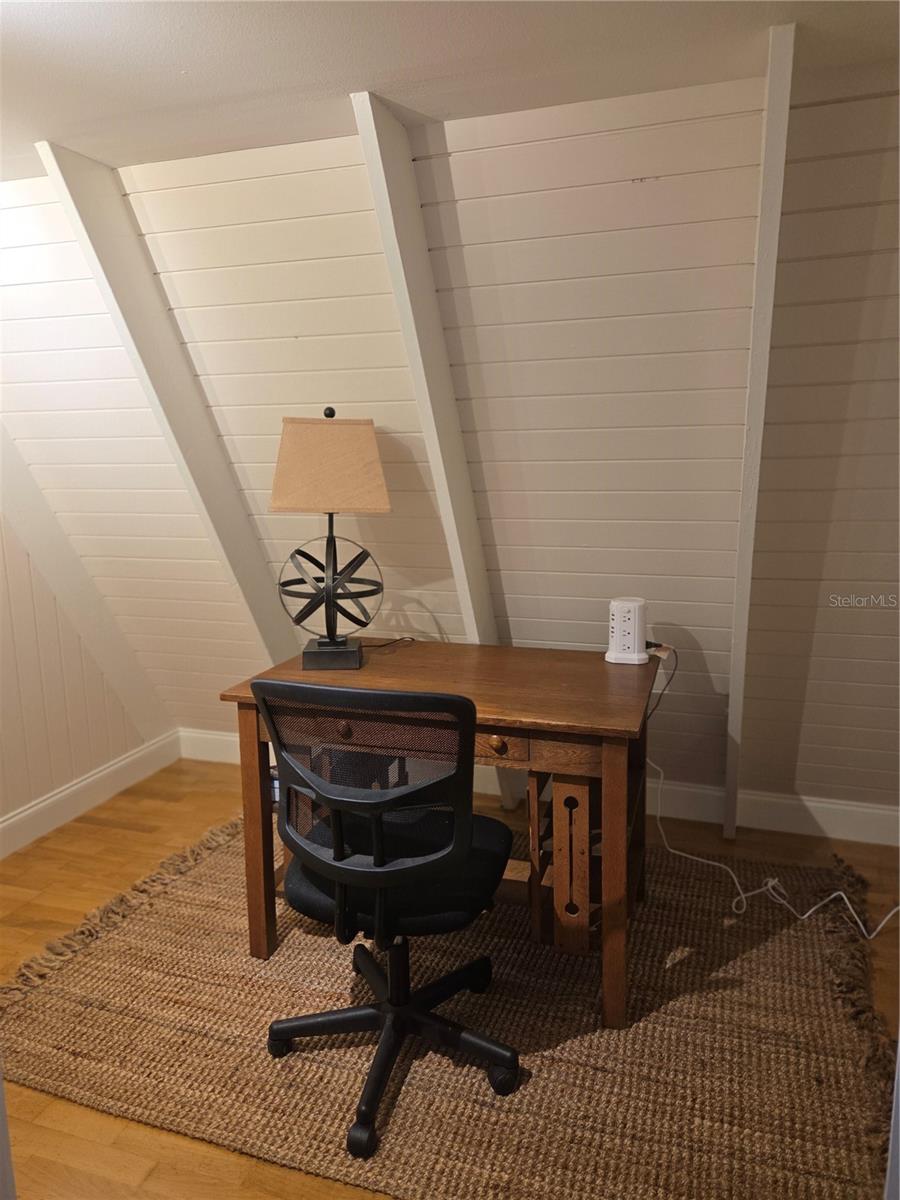 Image 59 of 81 For 507 Lakeshore Drive