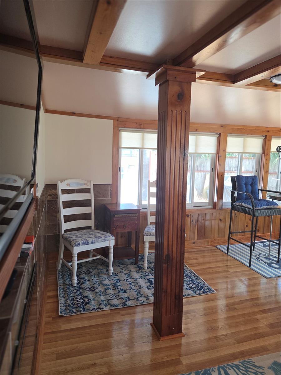 Image 62 of 81 For 507 Lakeshore Drive