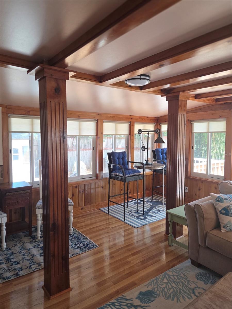 Image 64 of 81 For 507 Lakeshore Drive