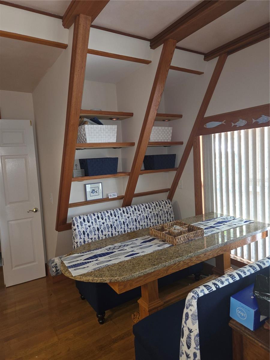 Image 72 of 81 For 507 Lakeshore Drive