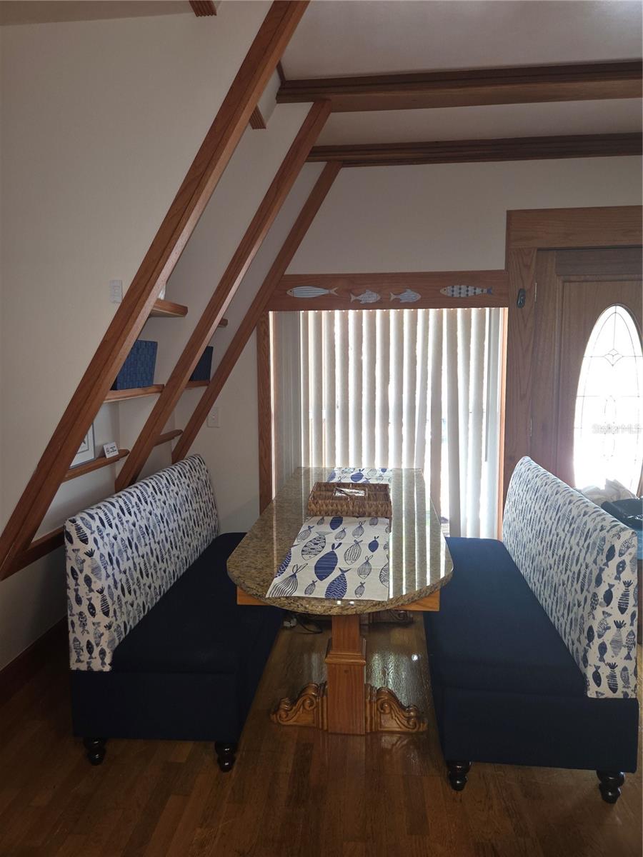 Image 73 of 81 For 507 Lakeshore Drive