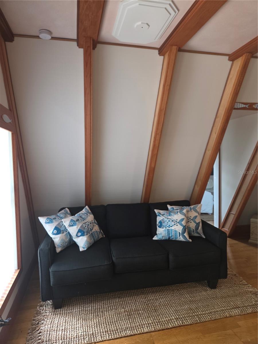 Image 74 of 81 For 507 Lakeshore Drive