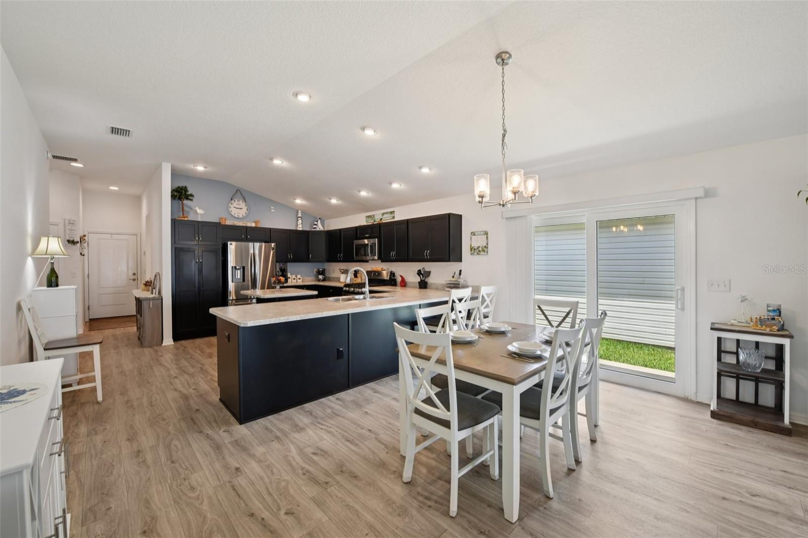Image 12 of 67 For 6291 Whittle Court