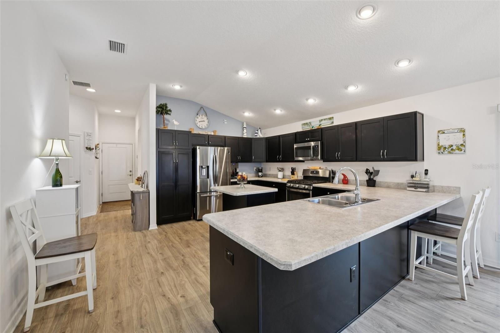 Image 7 of 67 For 6291 Whittle Court