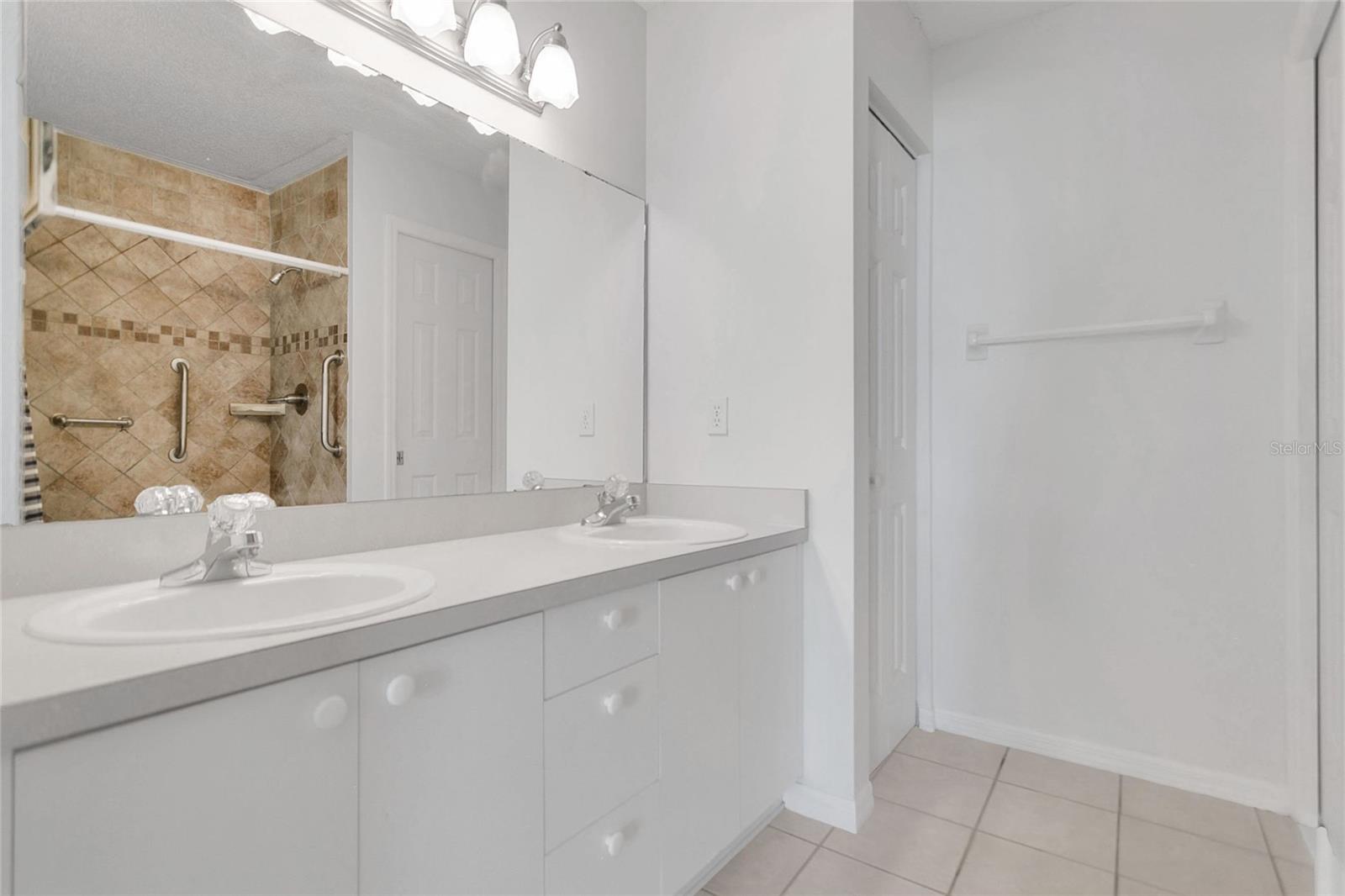 Image 13 of 40 For 32708 Westwood Loop