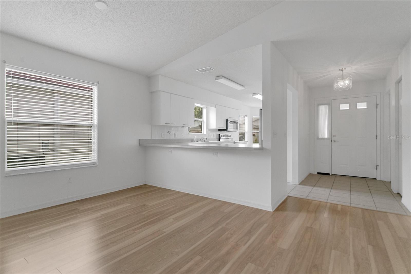 Image 4 of 40 For 32708 Westwood Loop