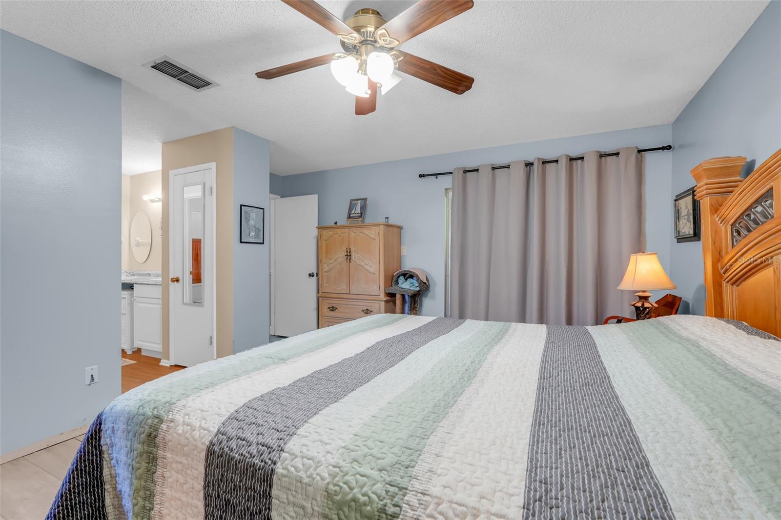 Image 15 of 32 For 15924 Sausalito Circle