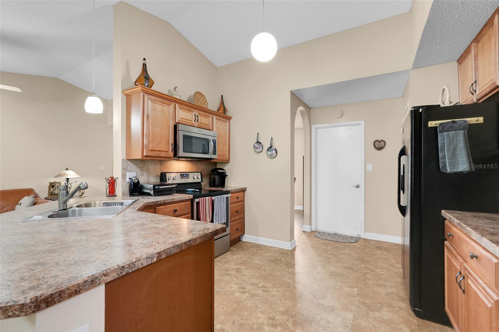 Image 17 of 32 For 15924 Sausalito Circle