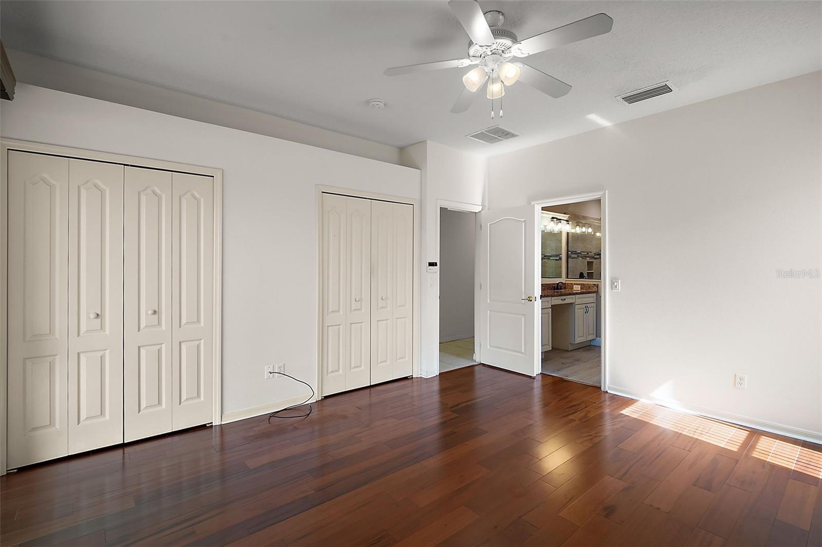 Image 13 of 21 For 3443 Capland Avenue