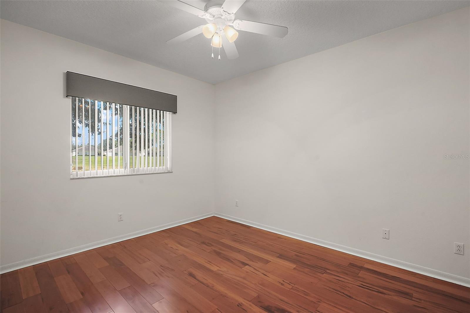 Image 16 of 21 For 3443 Capland Avenue