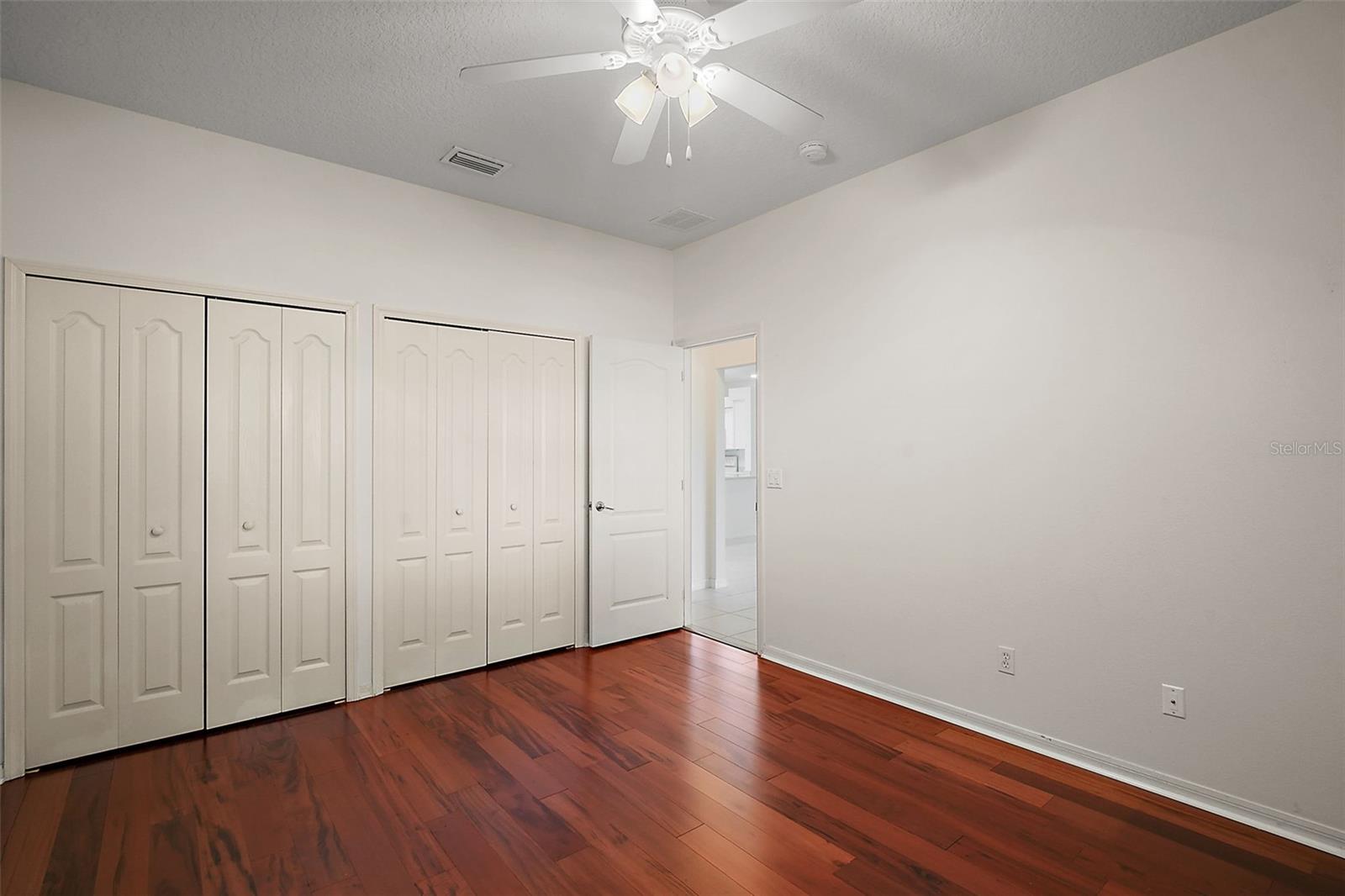 Image 17 of 21 For 3443 Capland Avenue