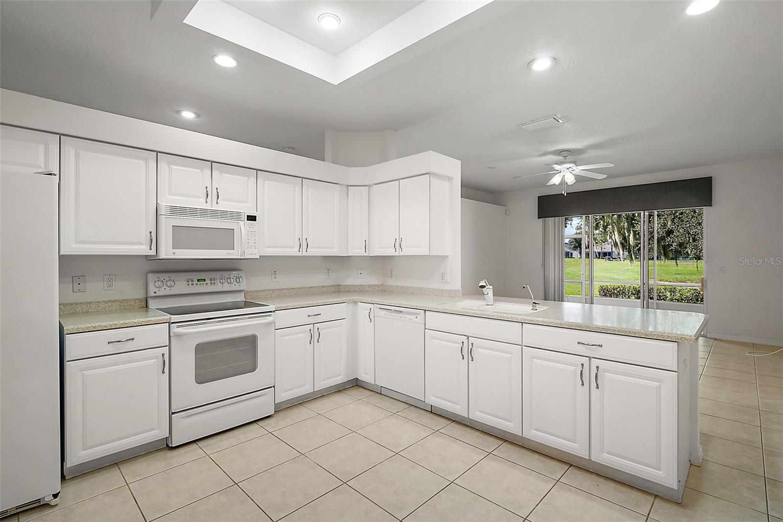 Image 8 of 21 For 3443 Capland Avenue