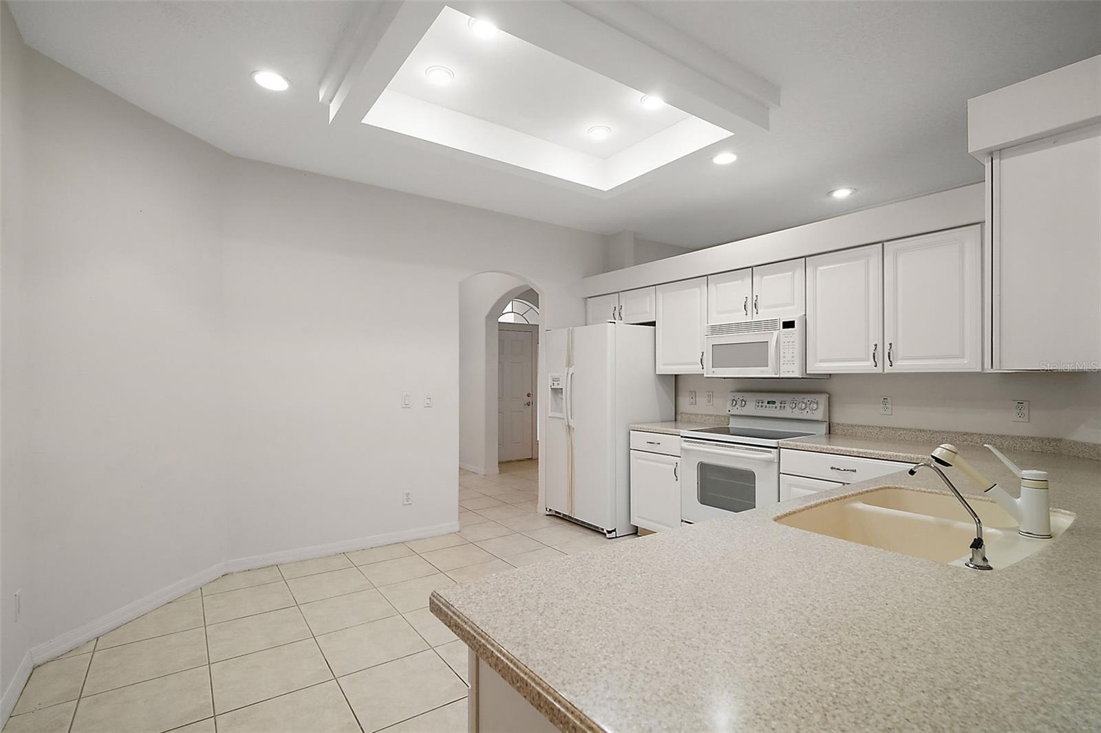 Image 9 of 21 For 3443 Capland Avenue