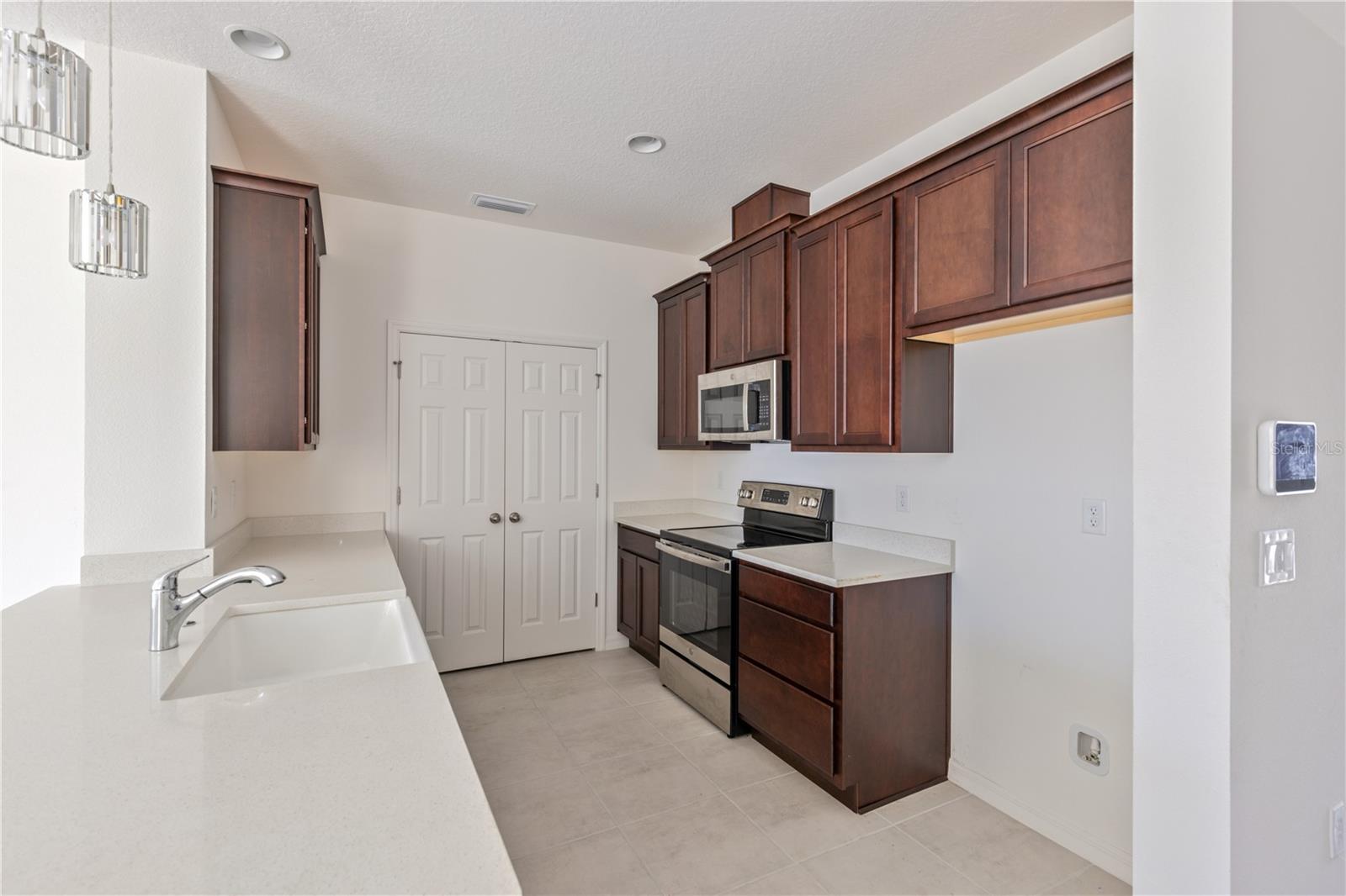 Image 14 of 36 For 6973 Wilson Pasture Avenue