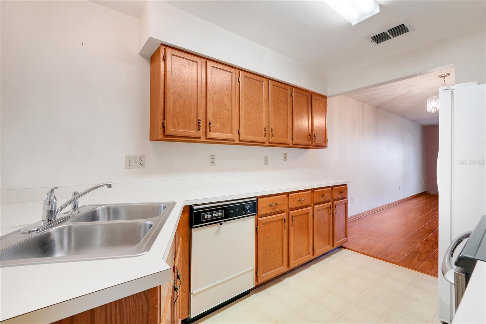 Image 12 of 24 For 1443 Disston Avenue