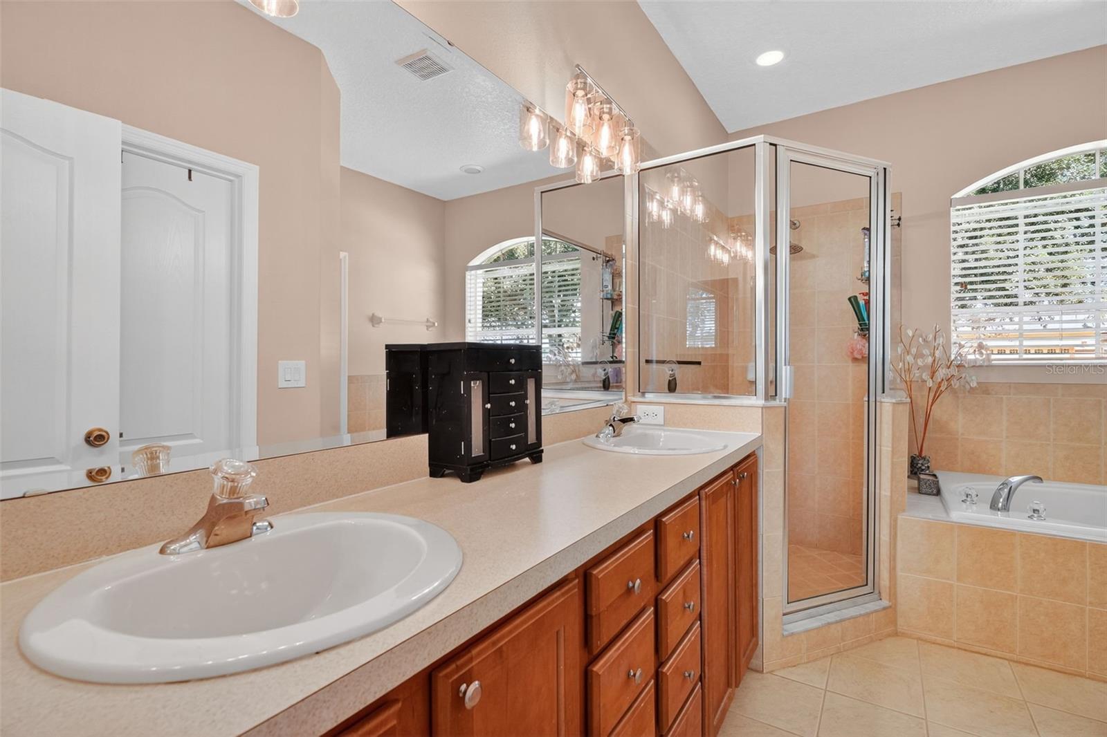 Image 19 of 34 For 12906 Scout Court