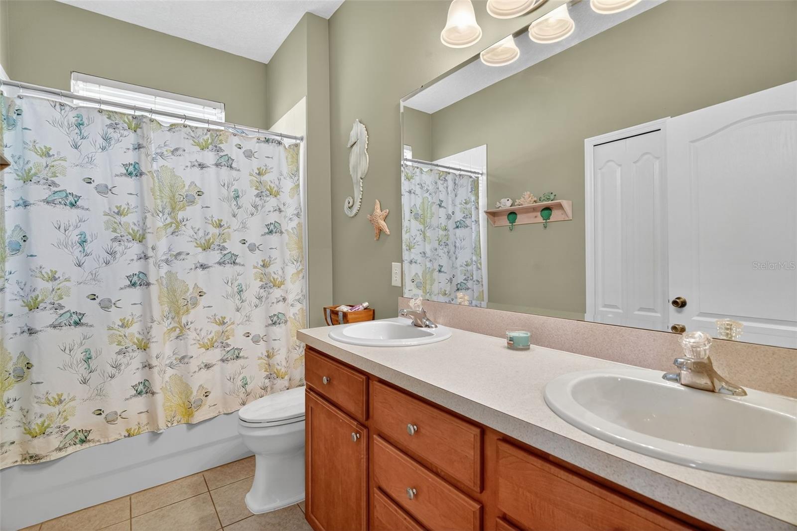 Image 23 of 34 For 12906 Scout Court