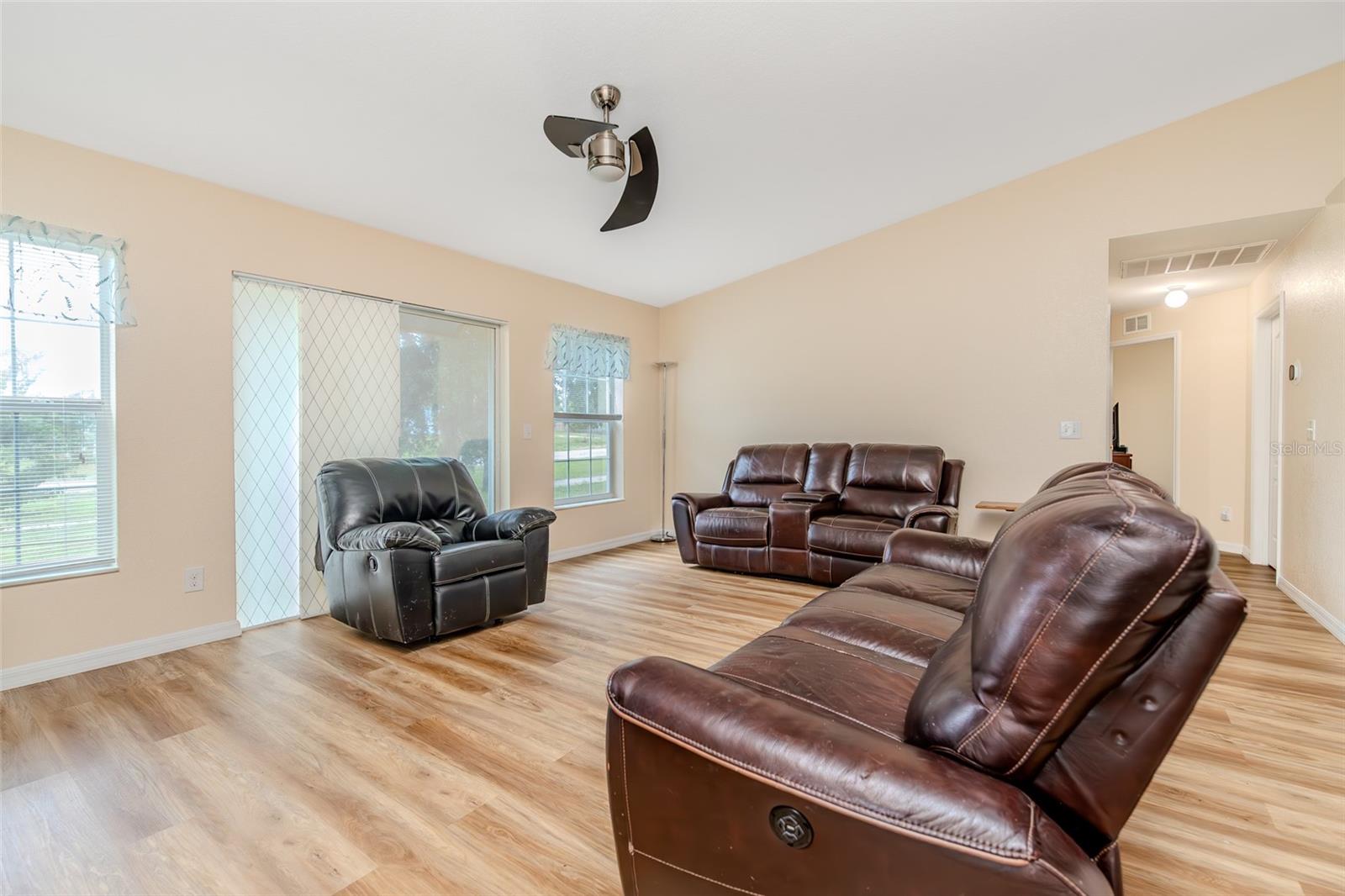 Image 11 of 36 For 1202 Conch Key Lane