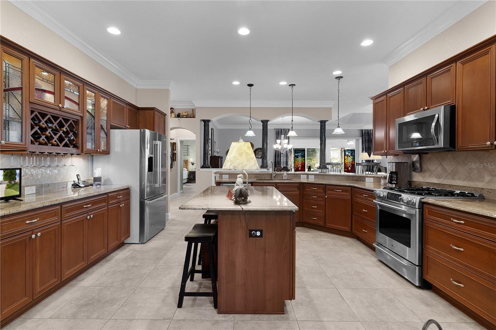 Image 10 of 64 For 1078 Lakeview Lane