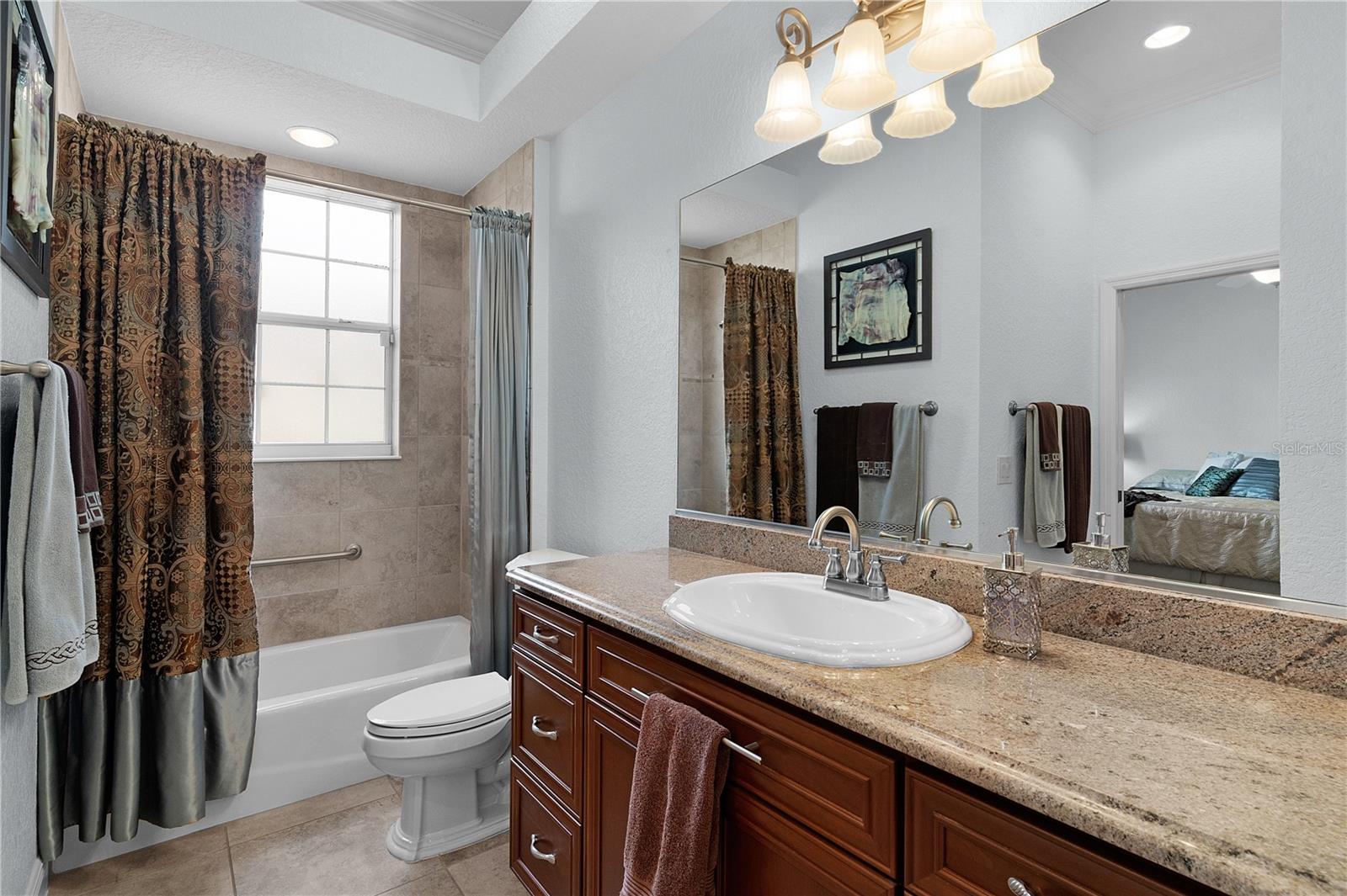Image 37 of 64 For 1078 Lakeview Lane